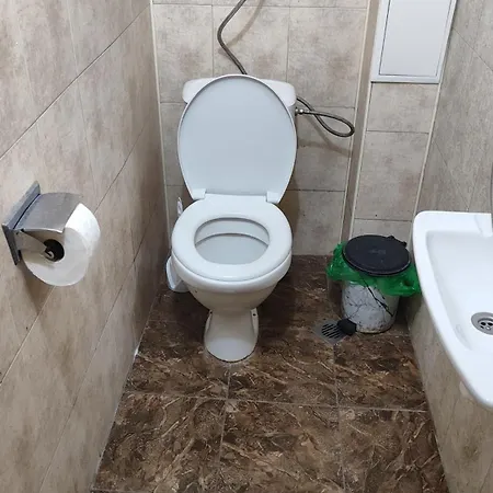 столетов דירה וארנה